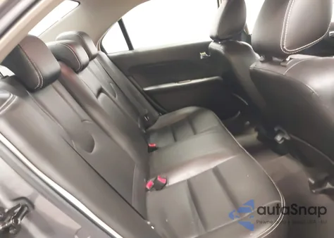 2010 Ford Fusion Hybrid from USA, damaged, VIN 3FADP0L30AR245990